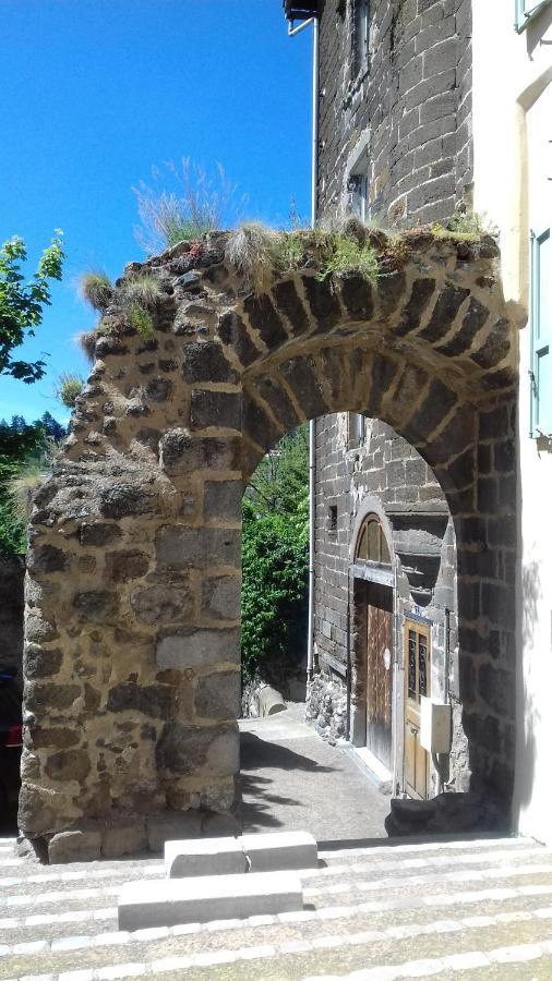 Le Petit St Clair Apartamento Le Puy-en-Velay Exterior foto